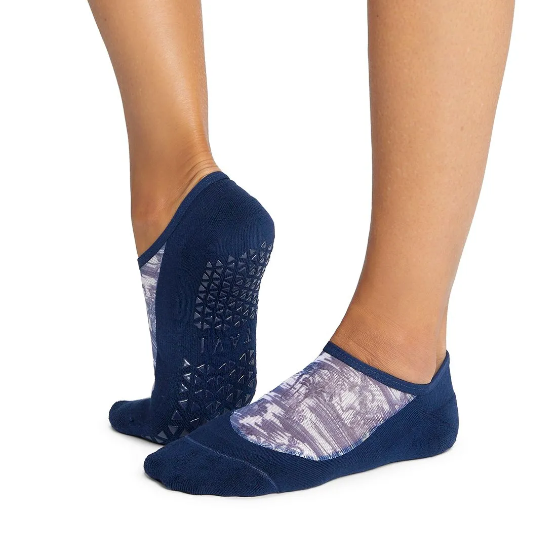 Tavi Noir Grip Socks Maddie