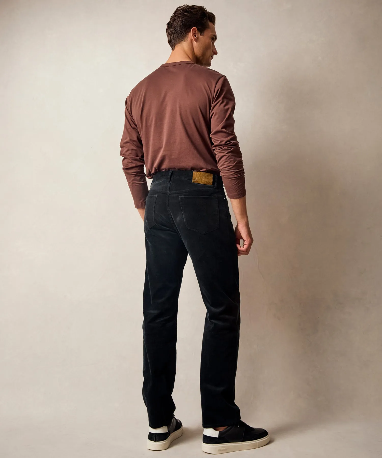 Vintage Straight Fit 5-Pocket Corduroy Pant in Pitch Black